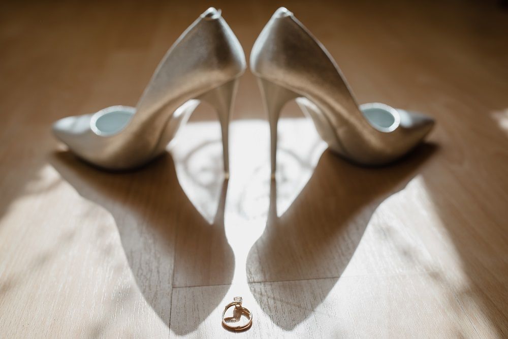 3. Culoarea pantofilor de mireasă