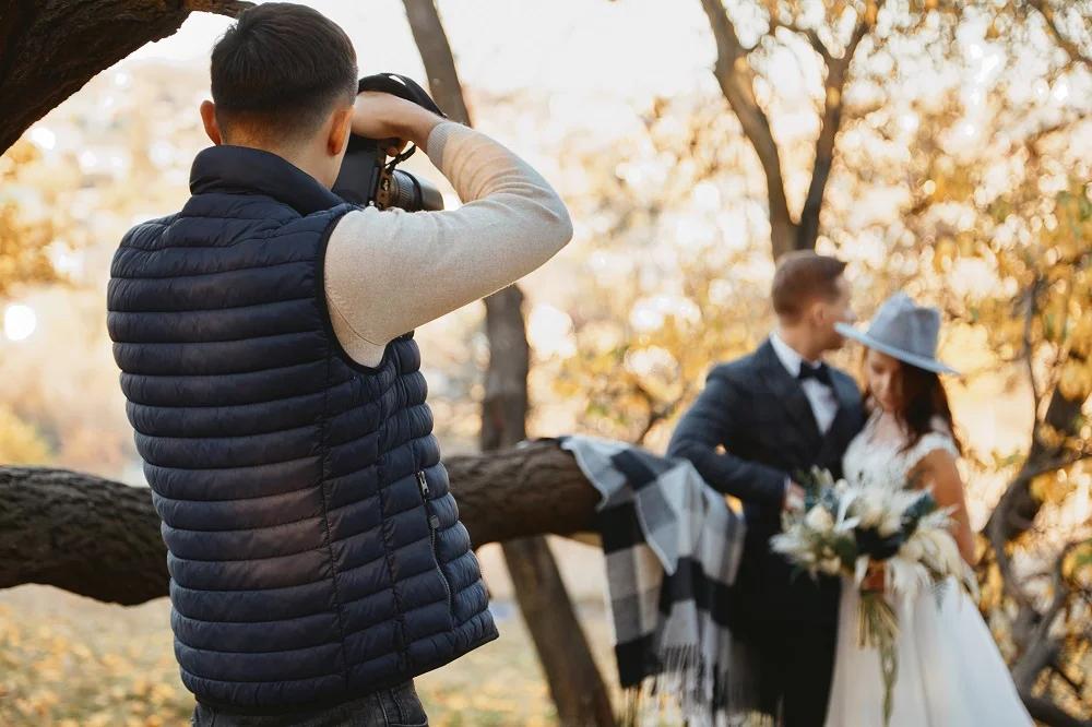 Idei de poze pentru nuntă, cununia civilă și “save the date”