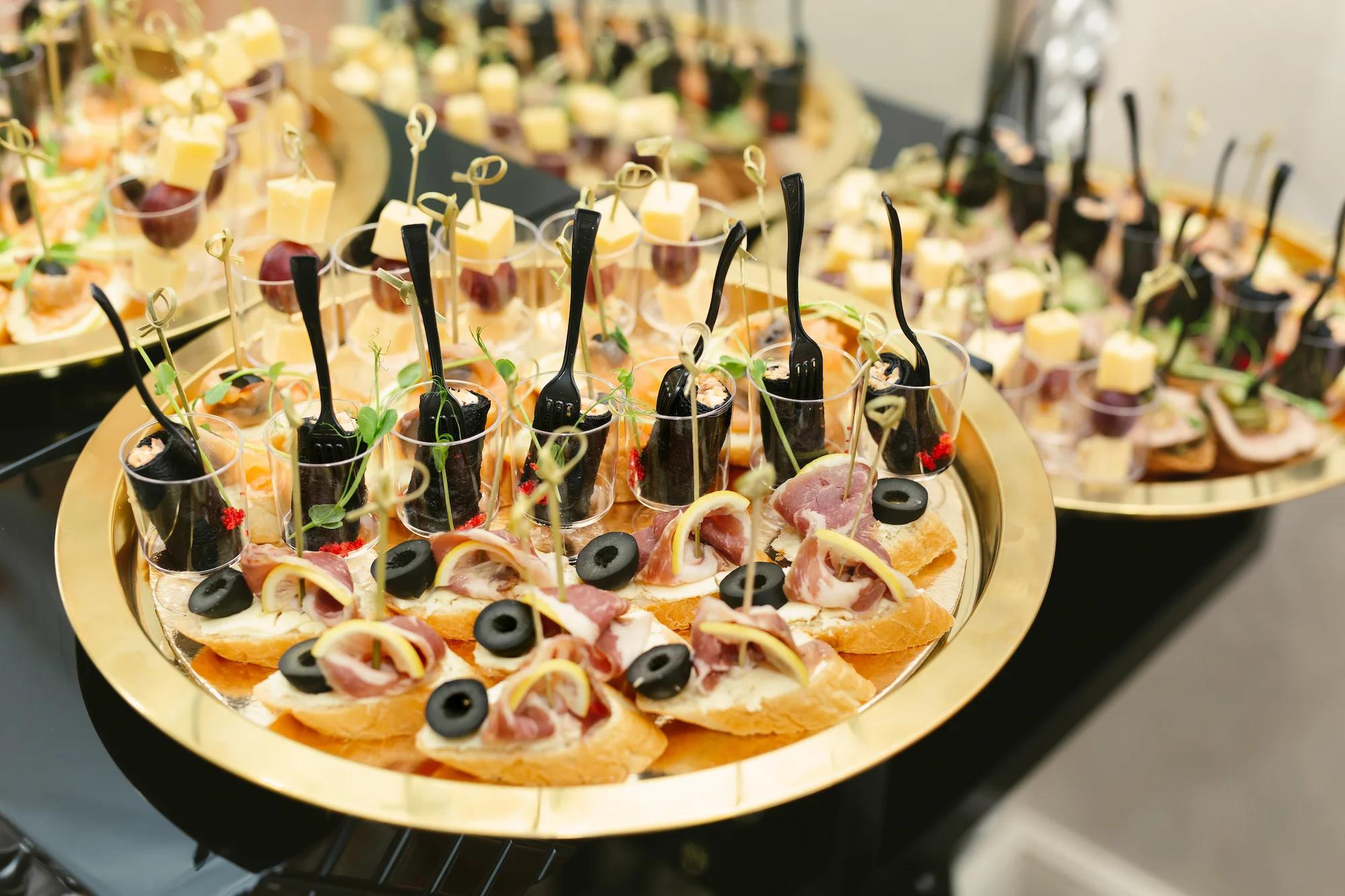 Alte Opțiuni Populare pentru Aperitive Tradiționale si Traditional Alternative